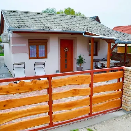 Tatil Evi Jazmin Buzsák